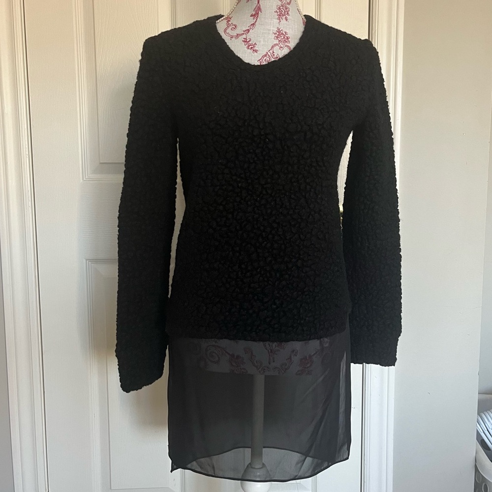 Chloé Comme Parris Black Textured Long Sleeve sweater with Sheer Hem